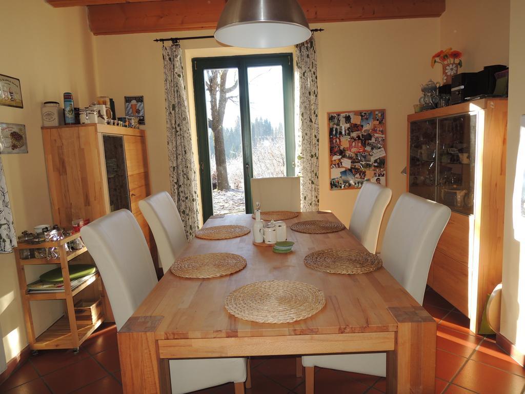 Haus Jana Villa Hermagor-Pressegger See Rum bild
